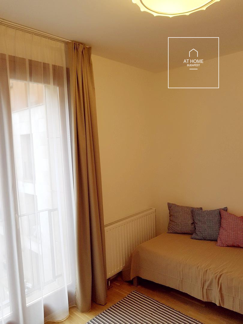 Exclusive 72 m², 2-bedroom apartment with balcony in District VII