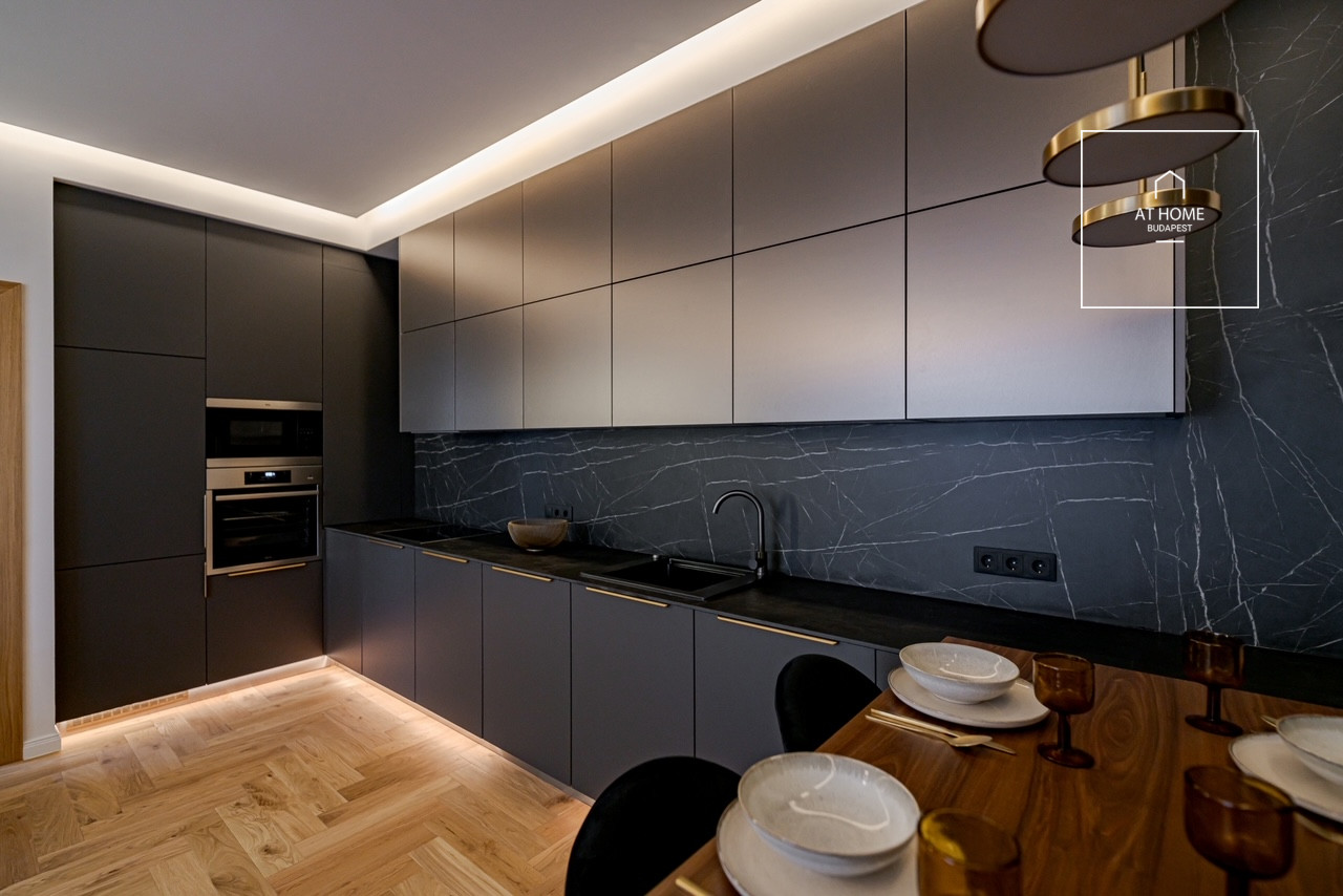 Exclusive apartment for rent in Budapest, 5th district, Downtown.