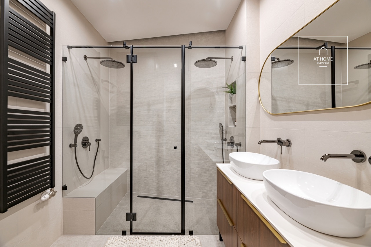 Exclusive apartment for rent in Budapest, 5th district, Downtown.