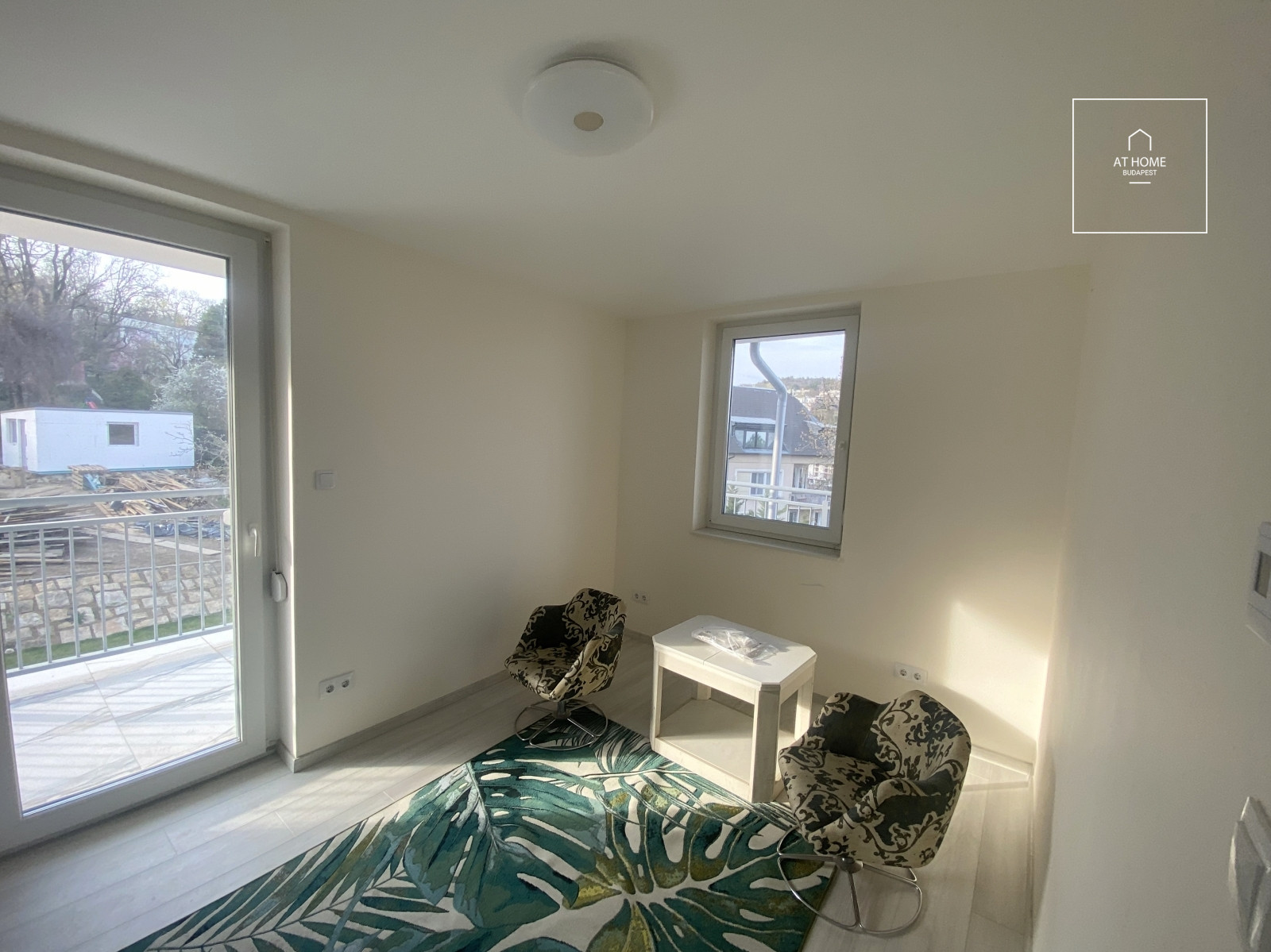 Renovated three-bedroom apartment with terrace in District XII, Orbánhegy