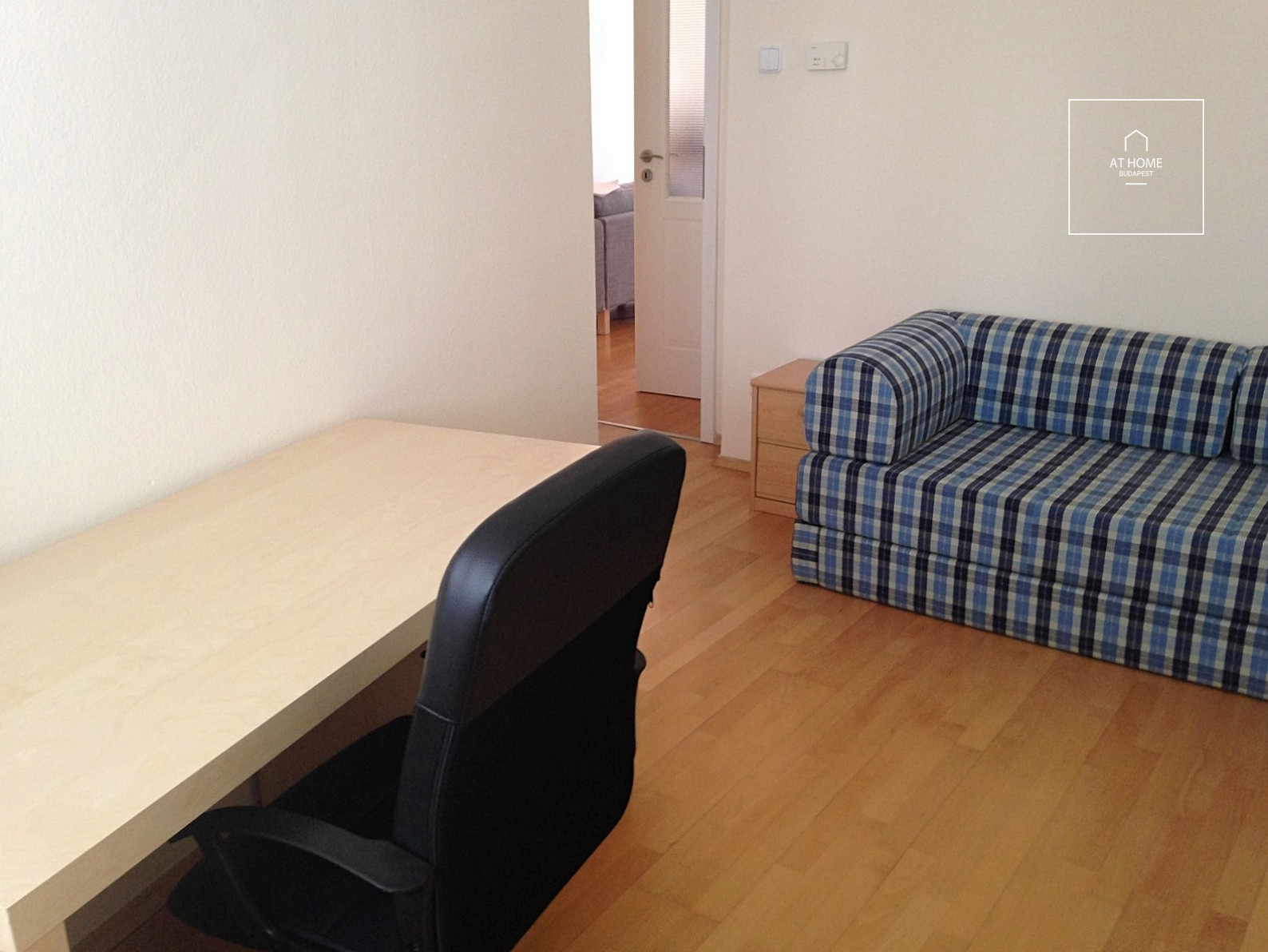 Sunlit  apartment  Budapest I. district, Naphegy