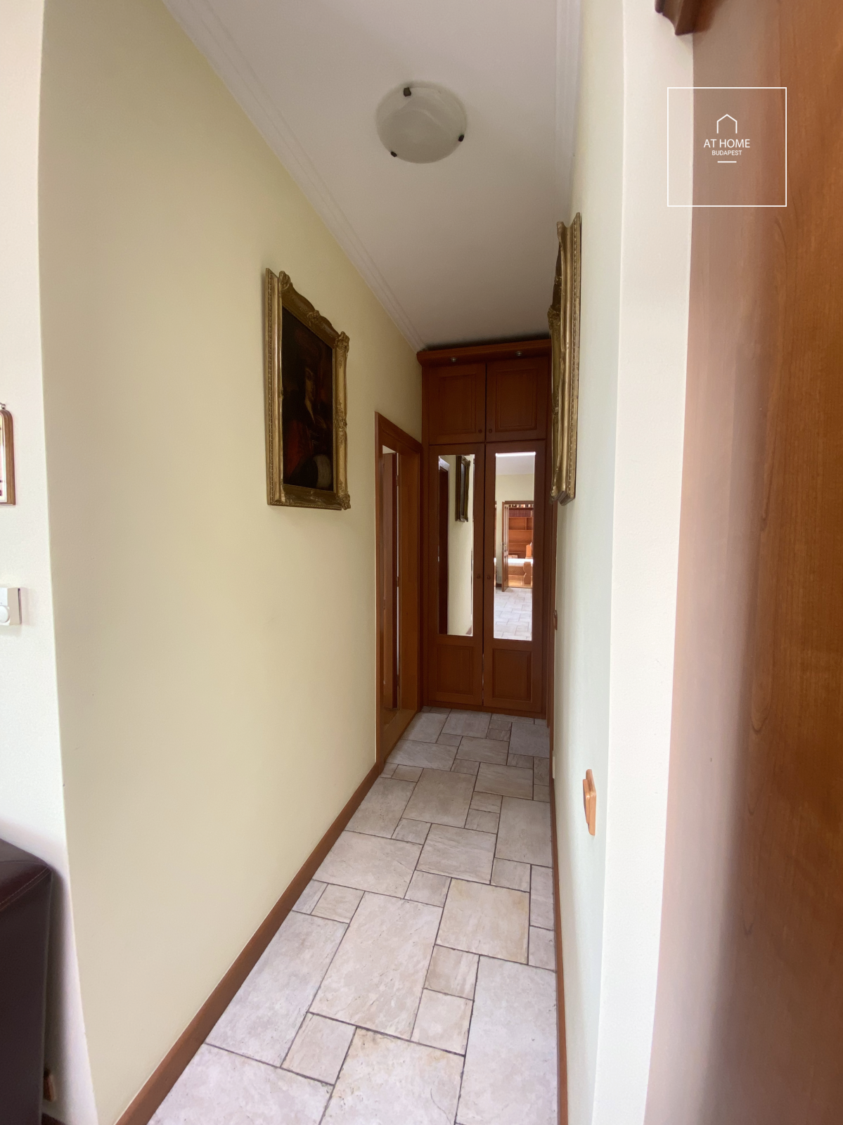 Residential park apartment, 120 sqm with a 28 sqm terrace in Budapest’s 2nd district