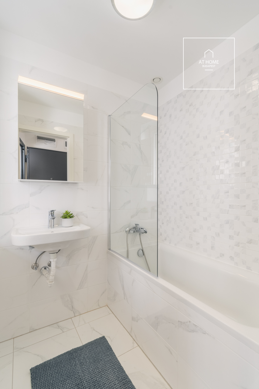 Newly built 44 sqm apartment on the 4th floor in District VIII, Corvin Quarter