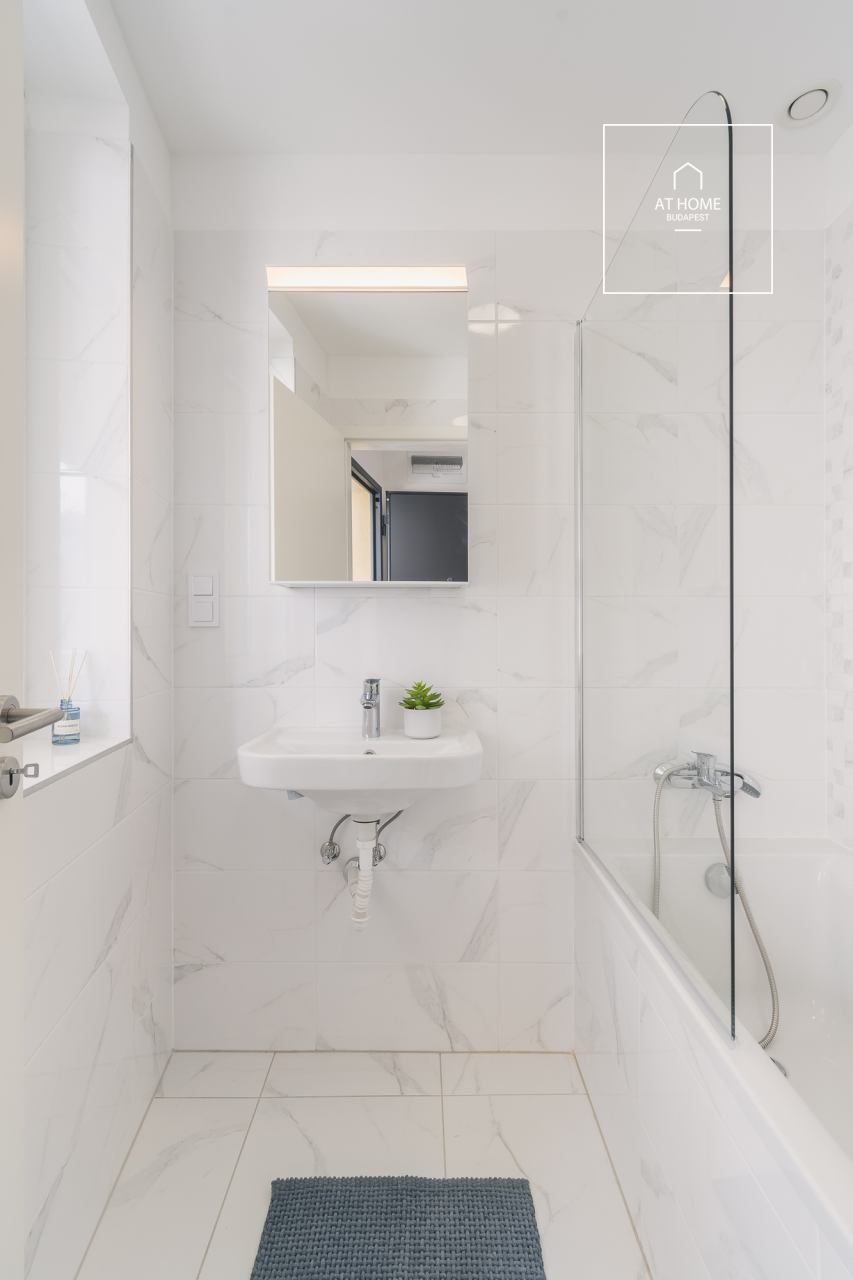 Newly built 44 sqm apartment on the 4th floor in District VIII, Corvin Quarter