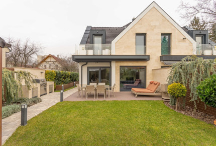 Exclusive semi-detached house for rent Budapest III. district Csillaghegy