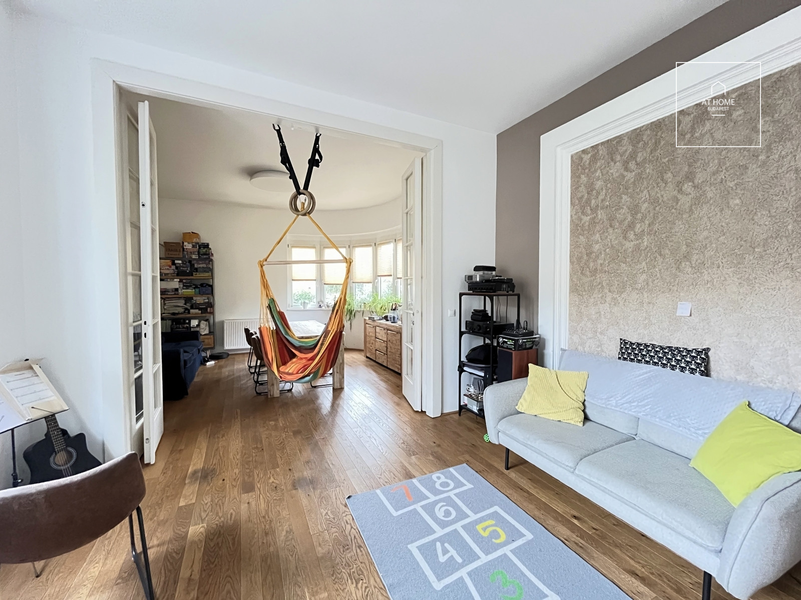 Sunny 150 sqm family house with terrace access and parking space in District II