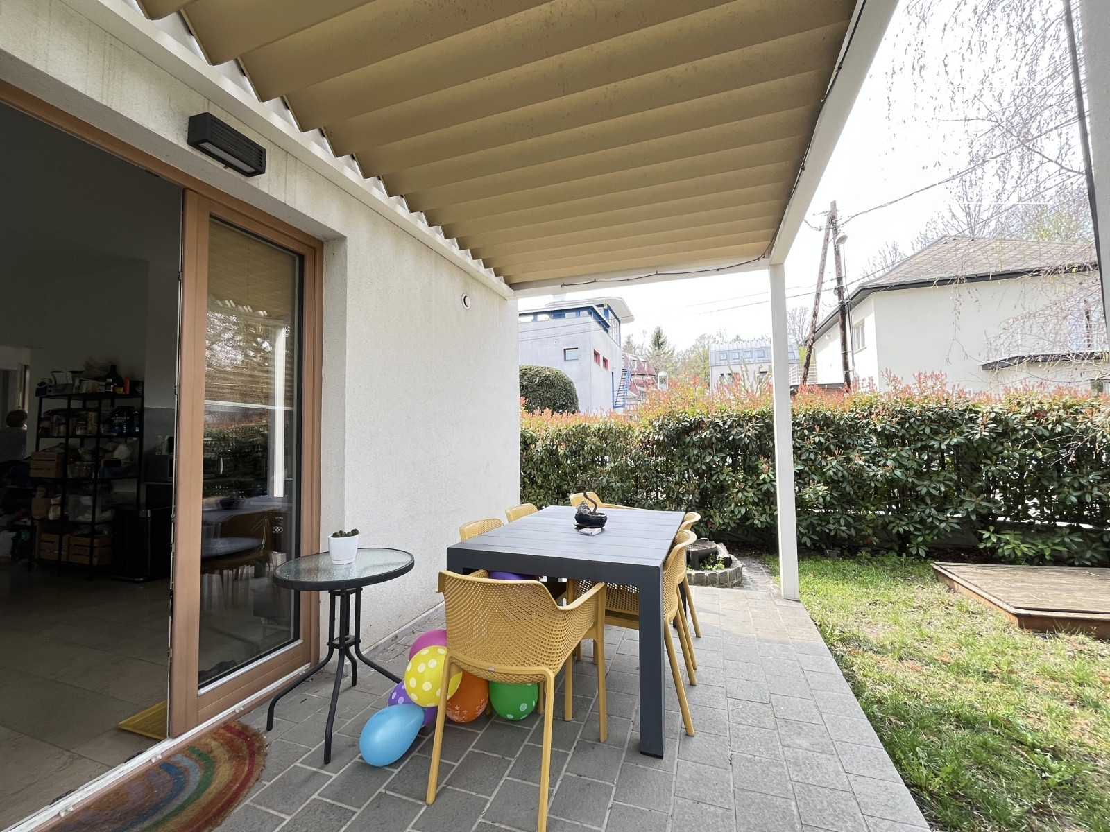 Sunny 150 sqm family house with terrace access and parking space in District II