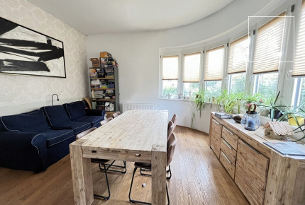 Sunny 150 sqm family house with terrace access and parking space in District II