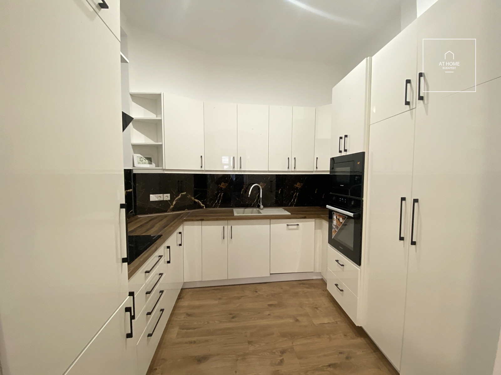 Sunny apartment for rent Budapest I. district, Vár