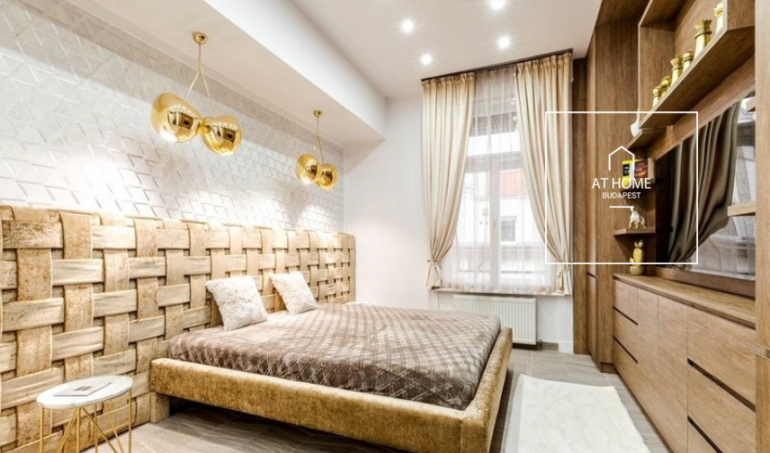 Renovated 2-bedroom panoramic apartment with balcony in District V