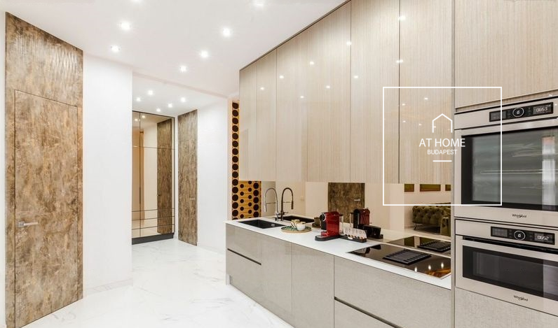 Renovated 2-bedroom panoramic apartment with balcony in District V