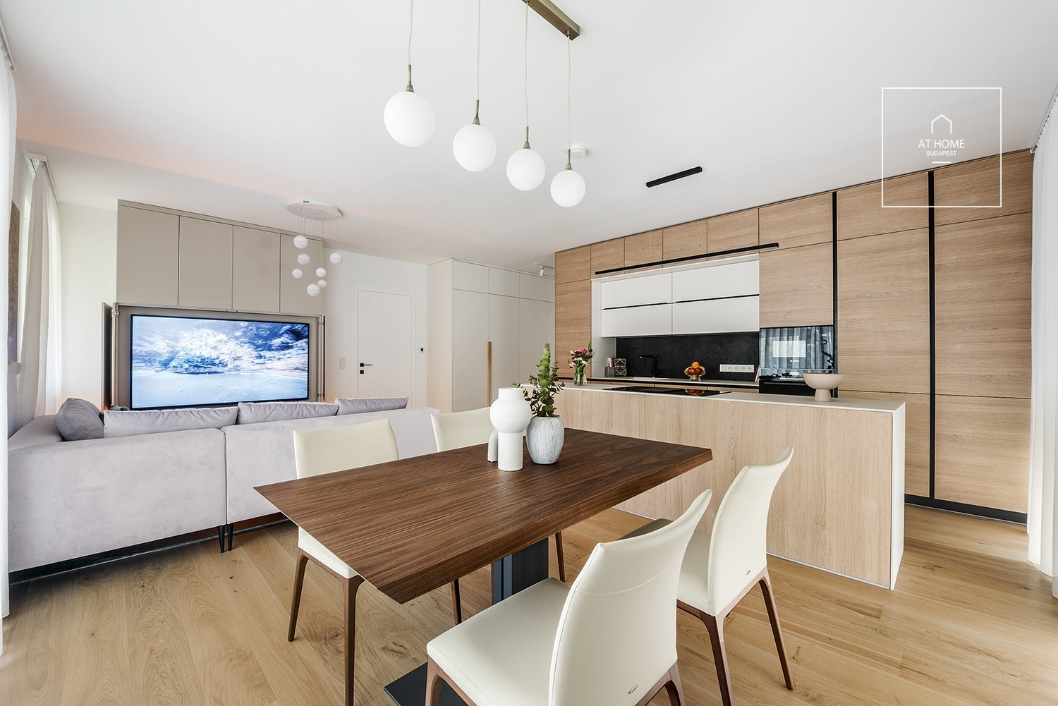 Modern,first floor apartment with a  garden connection in a newly built building is for Rent in Törökvész, District II