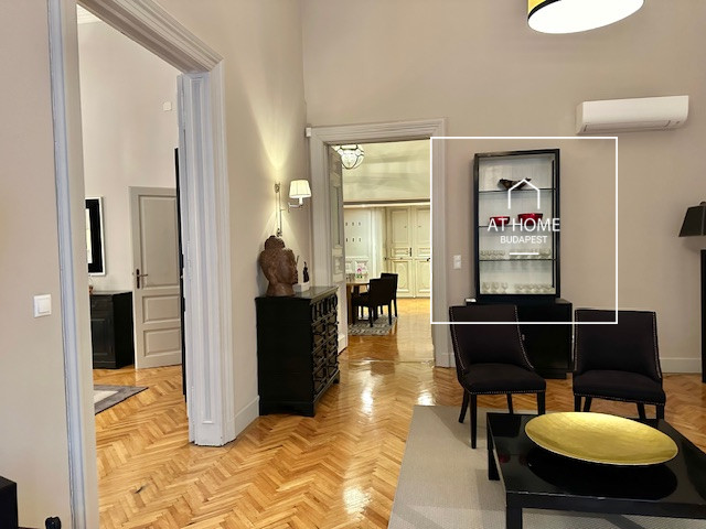 Renovated two-bedroom apartment available for rent in the 6th district of Budapest, Terézváros.