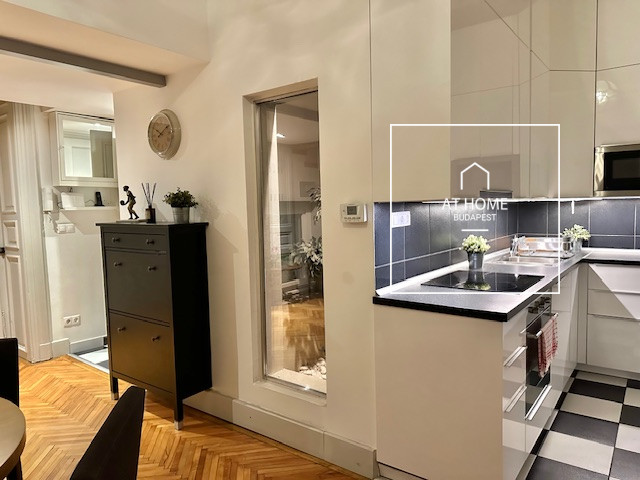 Renovated two-bedroom apartment available for rent in the 6th district of Budapest, Terézváros.