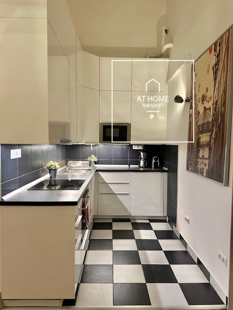 Renovated two-bedroom apartment available for rent in the 6th district of Budapest, Terézváros.