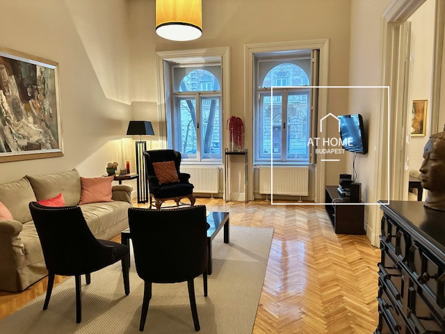 Renovated two-bedroom apartment available for rent in the 6th district of Budapest, Terézváros.