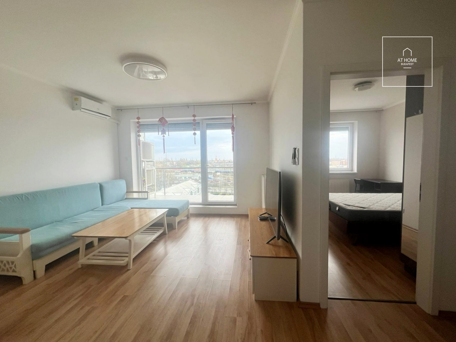 Sunny 63 sqm Apartment with a Balcony for Rent in Disctrict IX