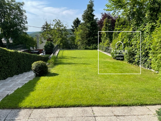 Exclusive semi-detached house for rent  II/A. district, Remetekertváros