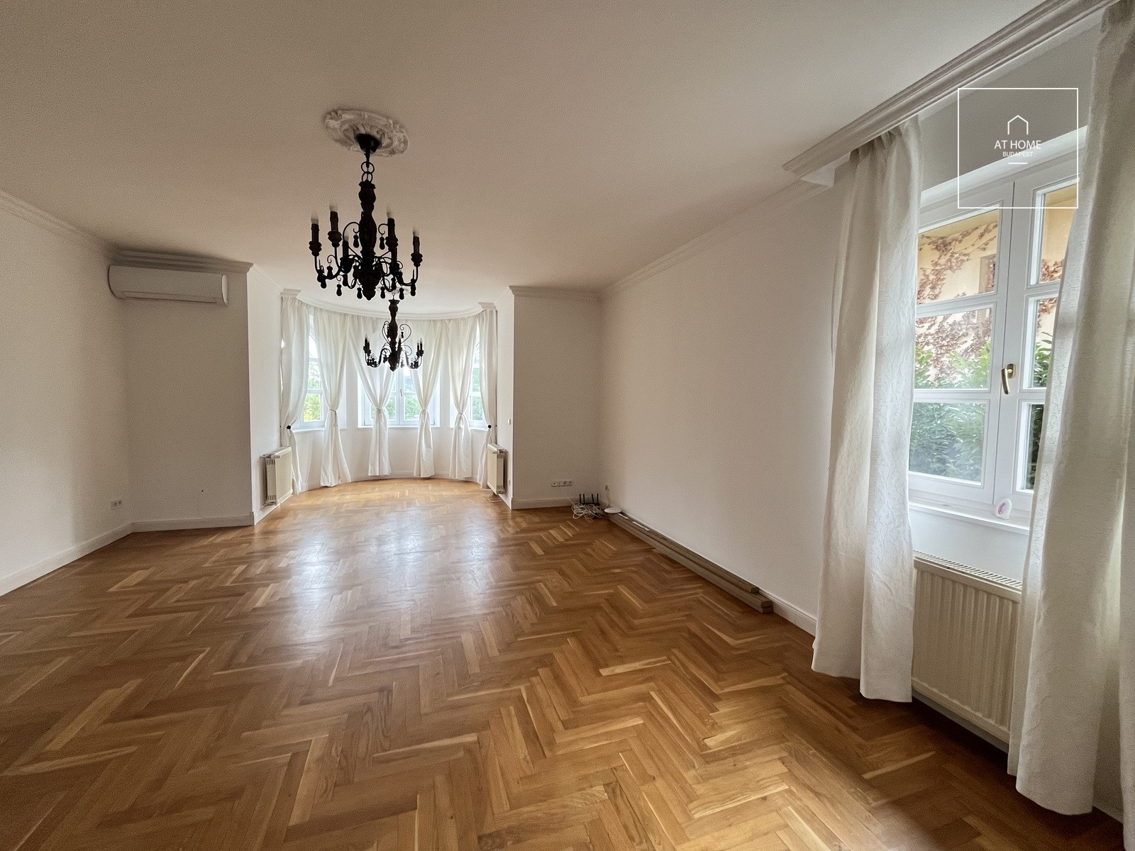 Exclusive semi-detached house for rent  II/A. district, Remetekertváros