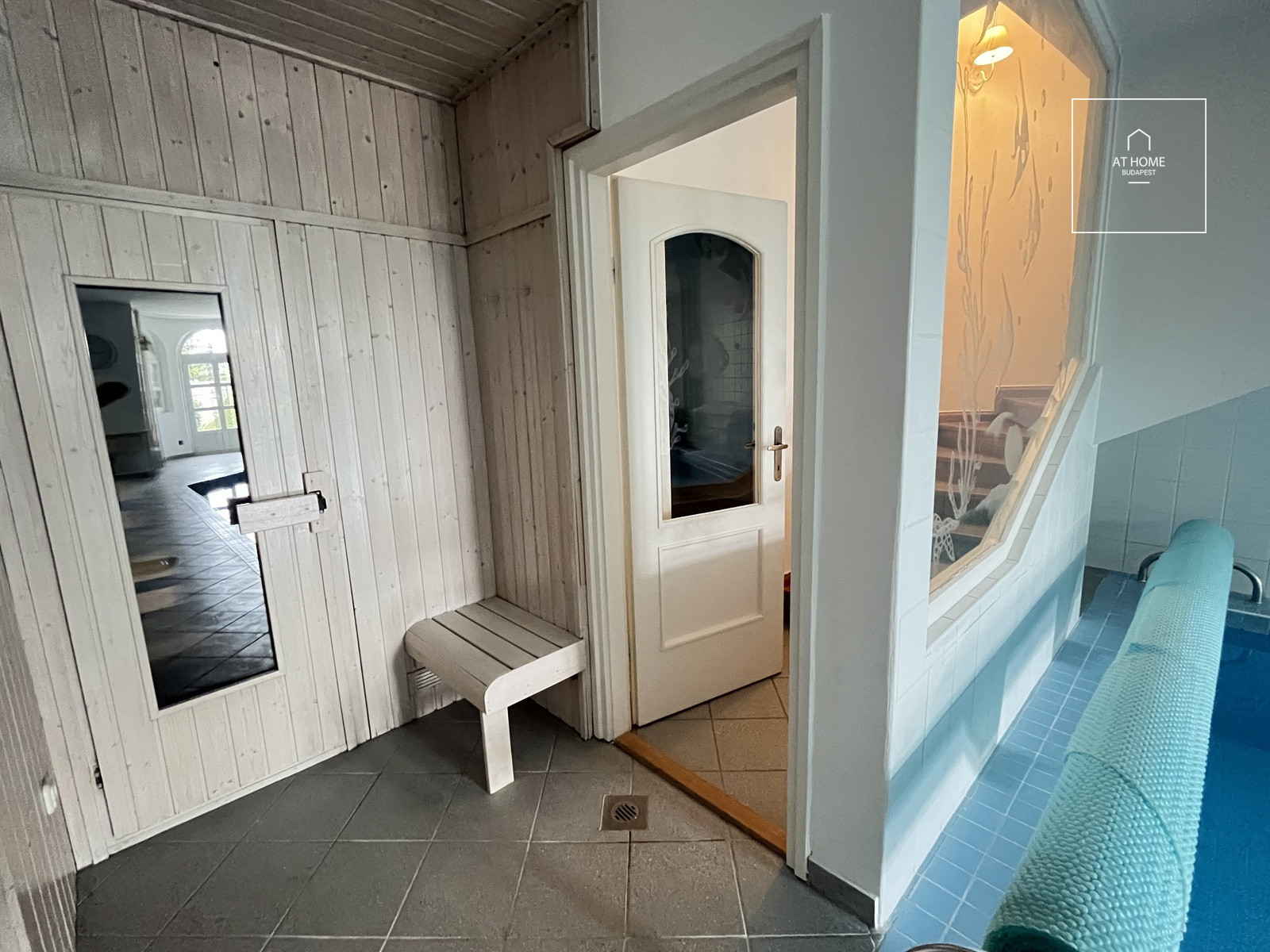 Exclusive semi-detached house for rent  II/A. district, Remetekertváros