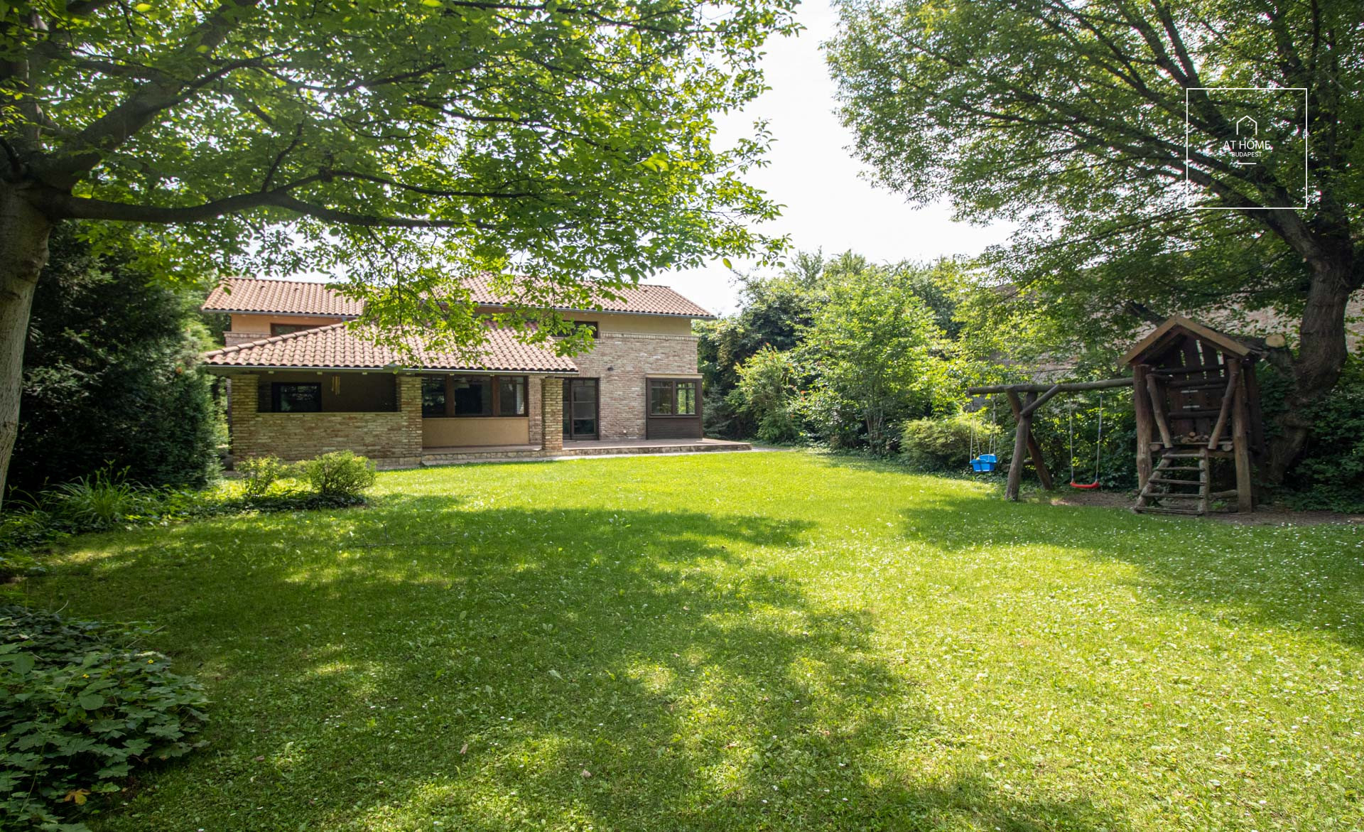 Charming detached house for rent Budapest III. district, Csillaghegy