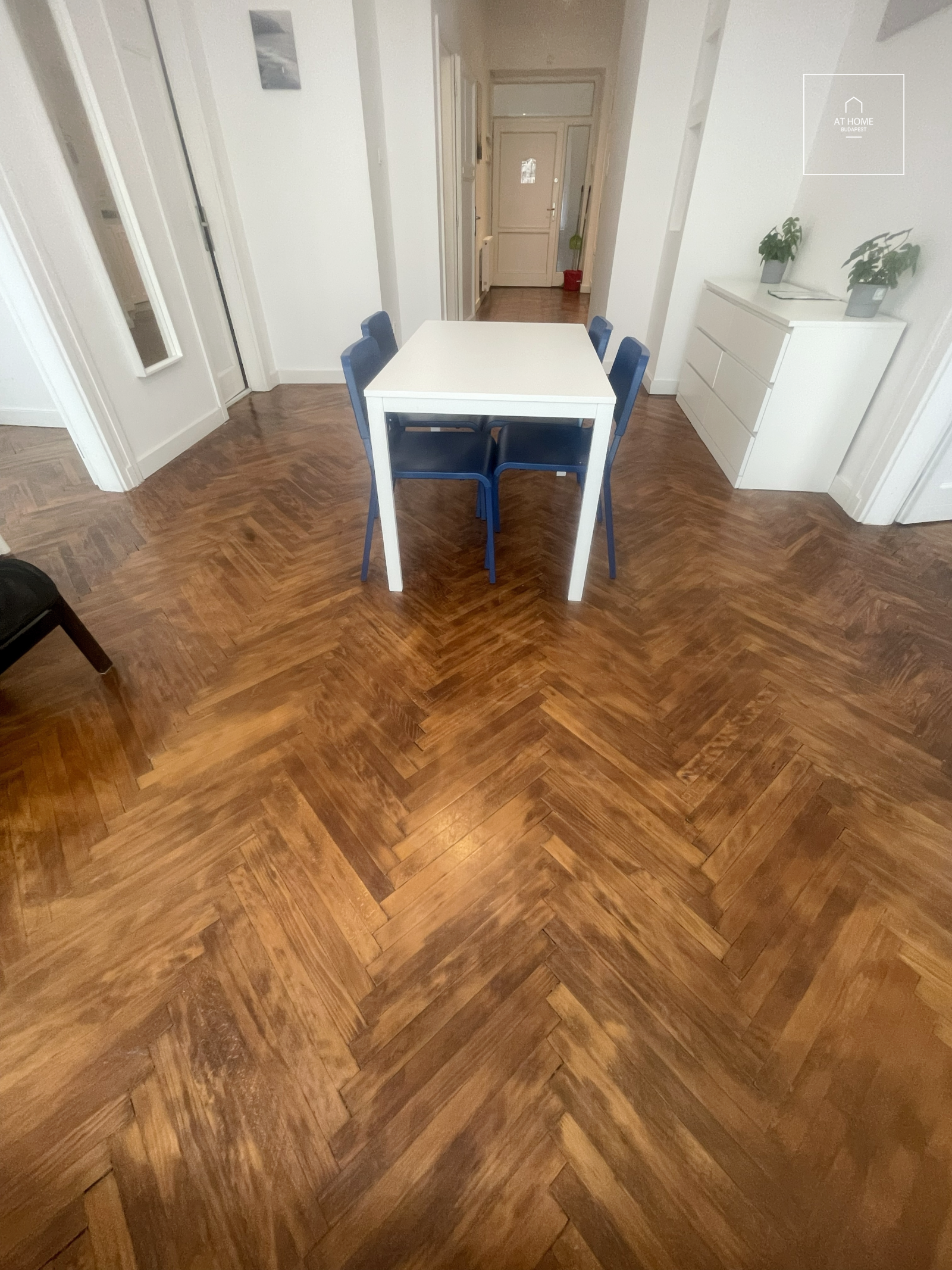 Tasteful Downtown Apartment for Rent in District V