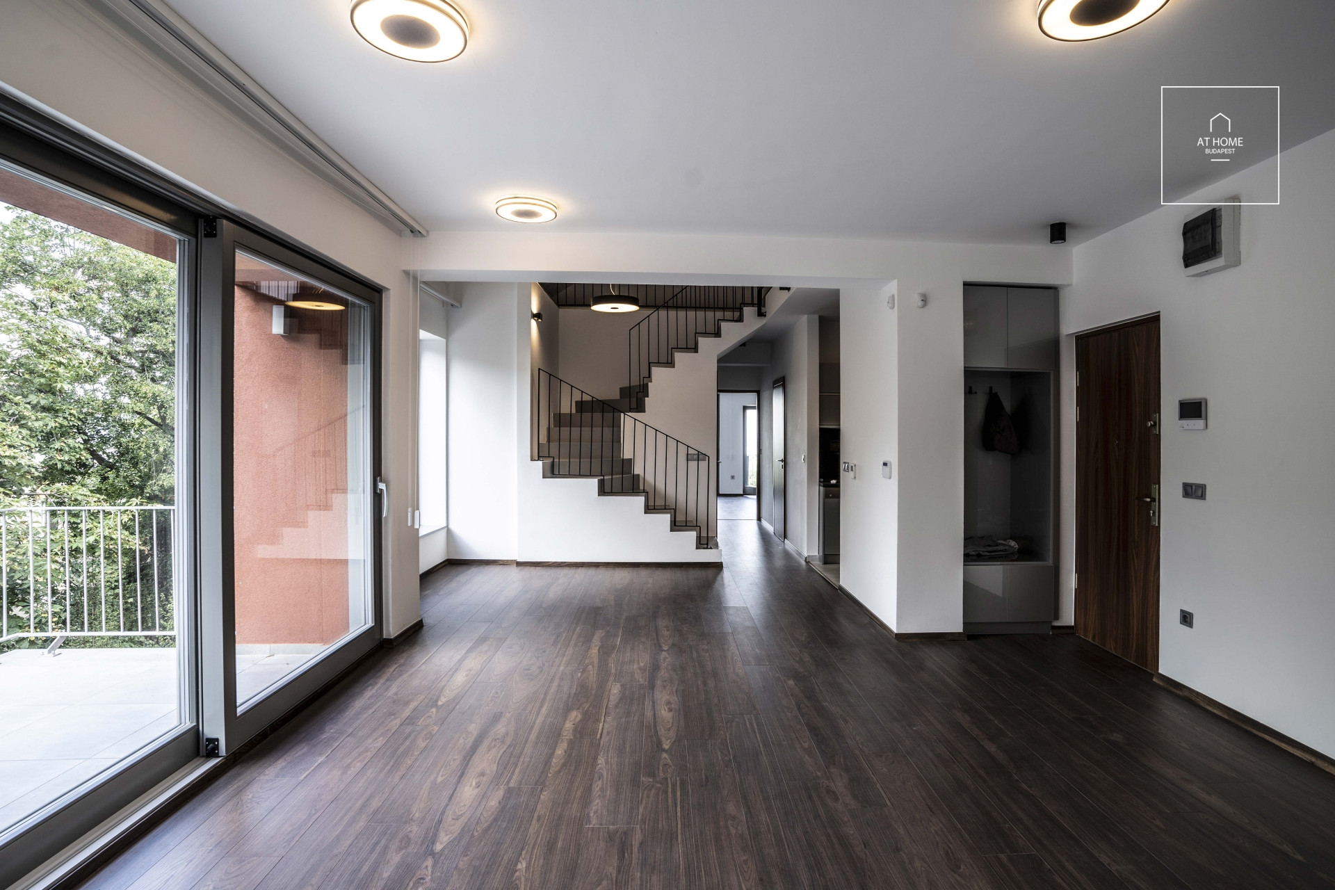 Newly built, three-bedroom apartment available for rent in District XII of Budapest, Svábhegy