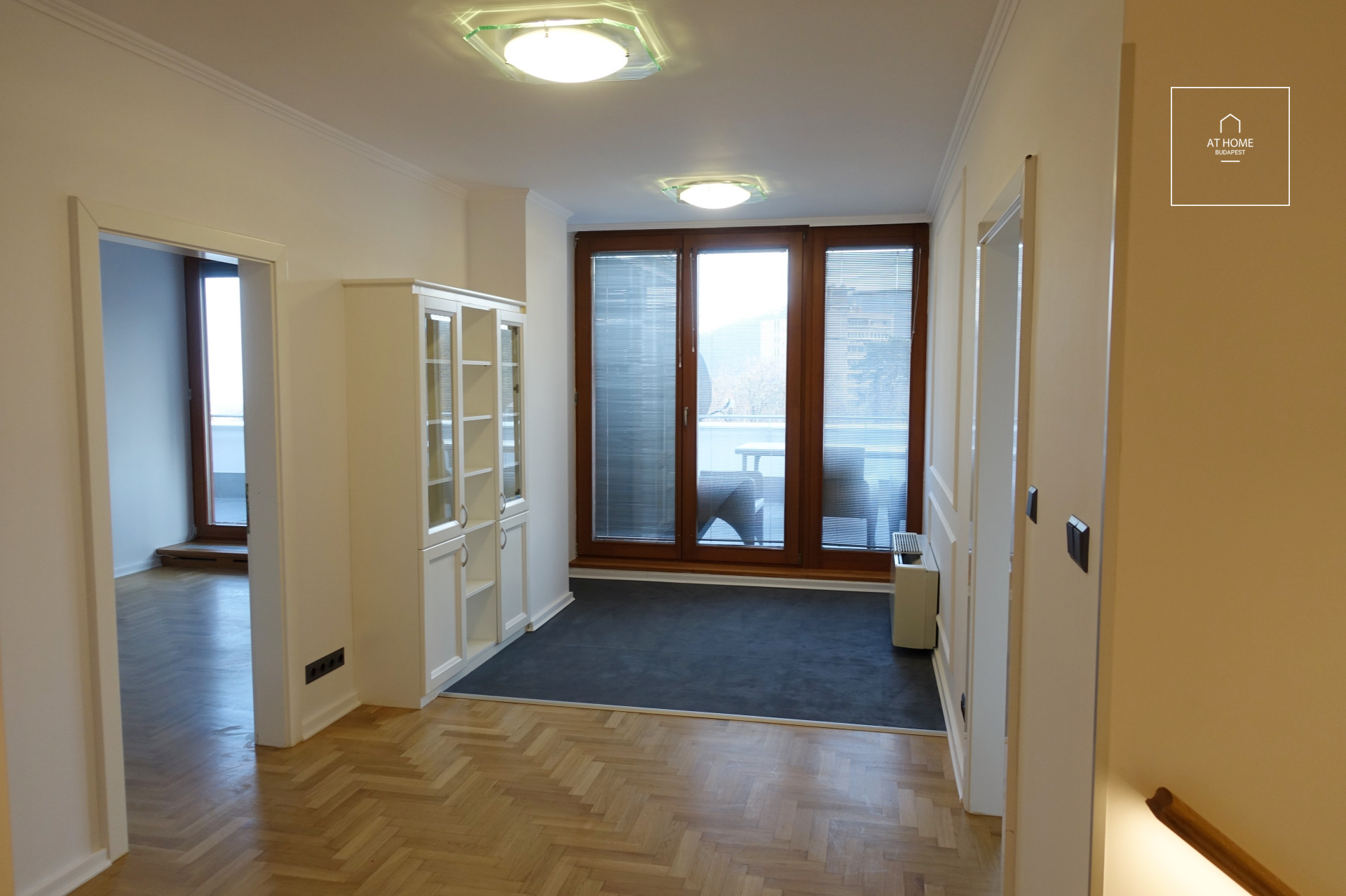 Duplex apartment in a residential complex with 4 bedrooms and a terrace in District II of Budapest