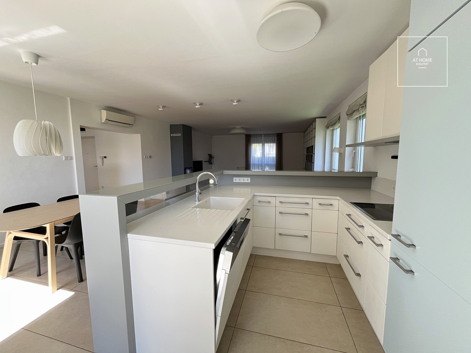 Renewed apartment is for rent in Budapest II. district