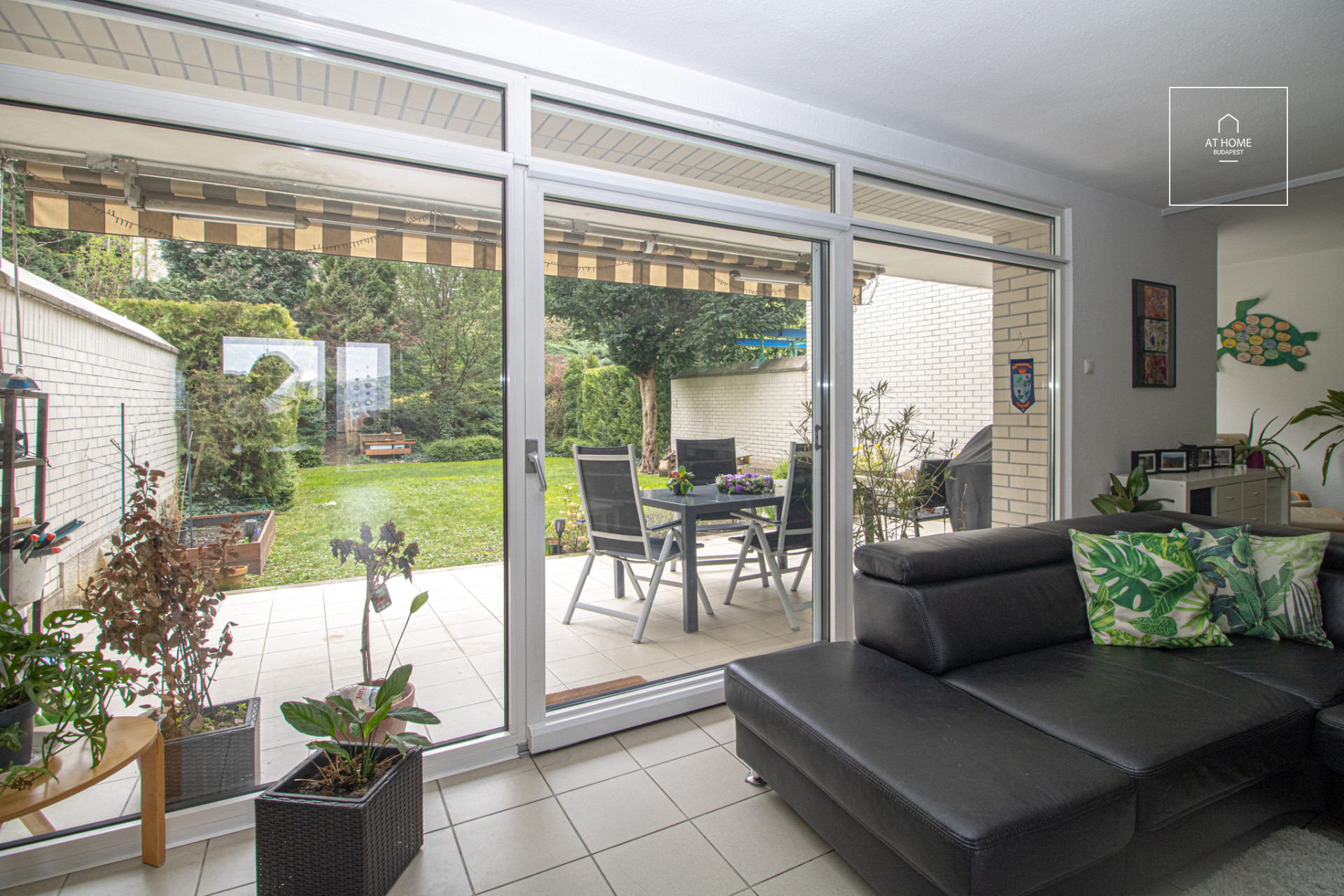 Lenyűgöző sorház kiadó Budapest XII. kerület, Kútvölgy