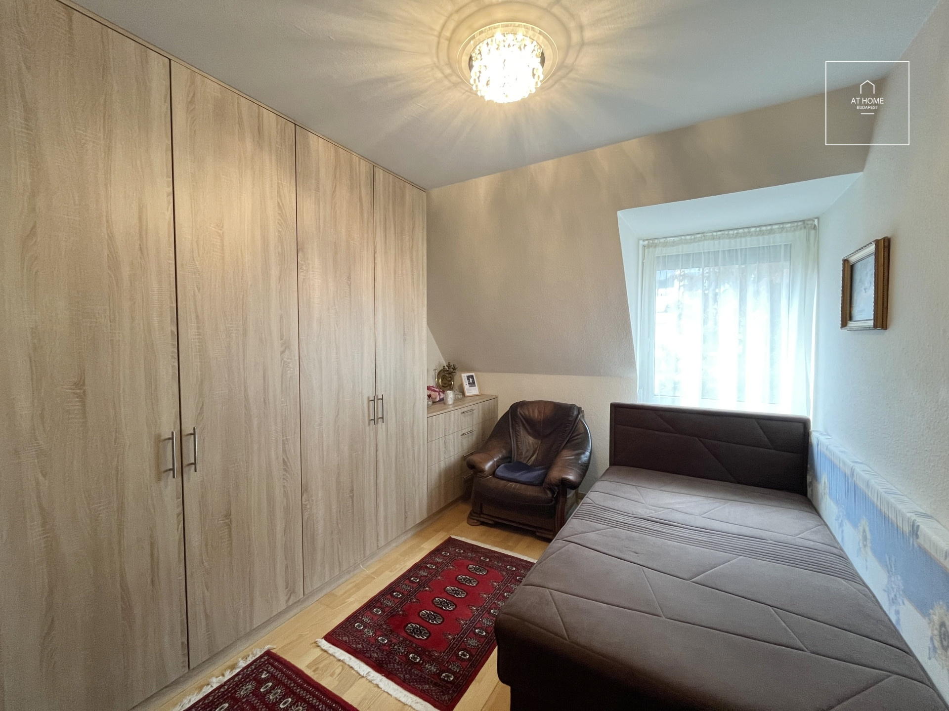 Panoramic, Renovated Apartment for Sale in Zöldmál – Spacious Layout, Excellent Location