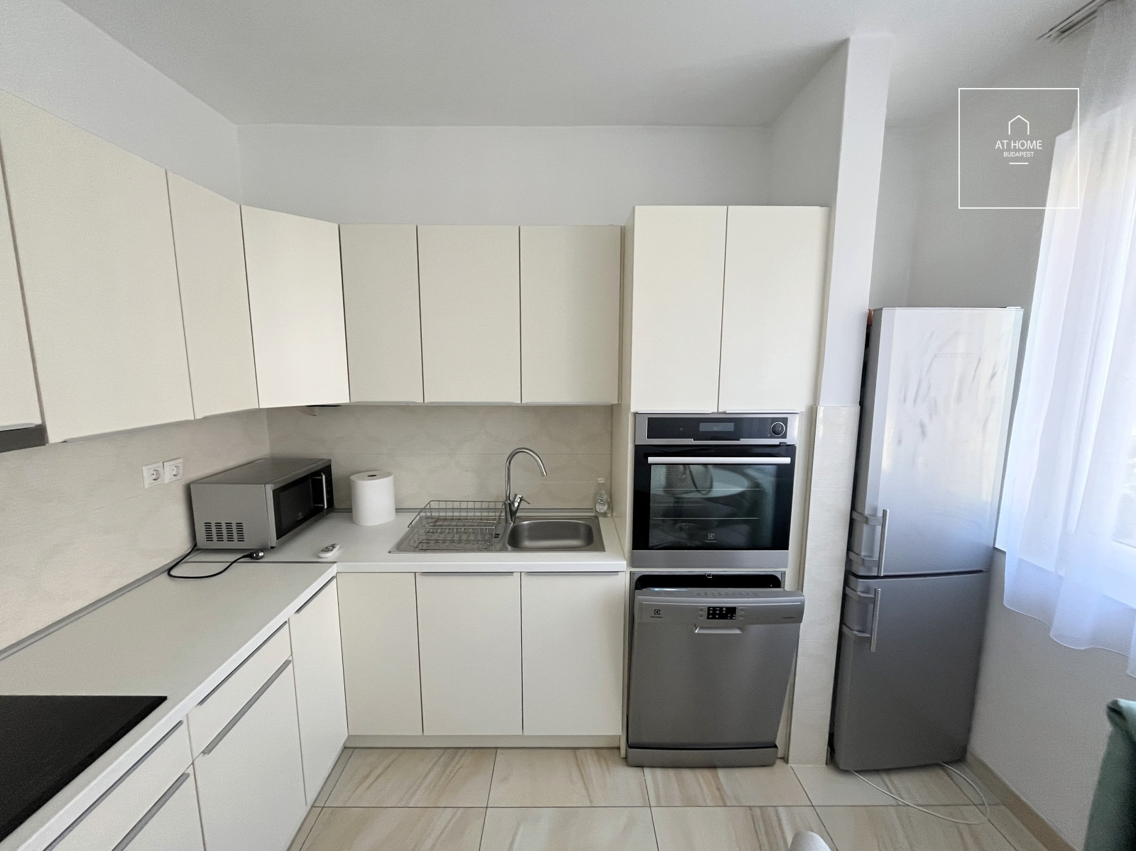 Renovated 3-bedroom apartment with panormic view in Budapest’s 12th district, Farkasvölgy