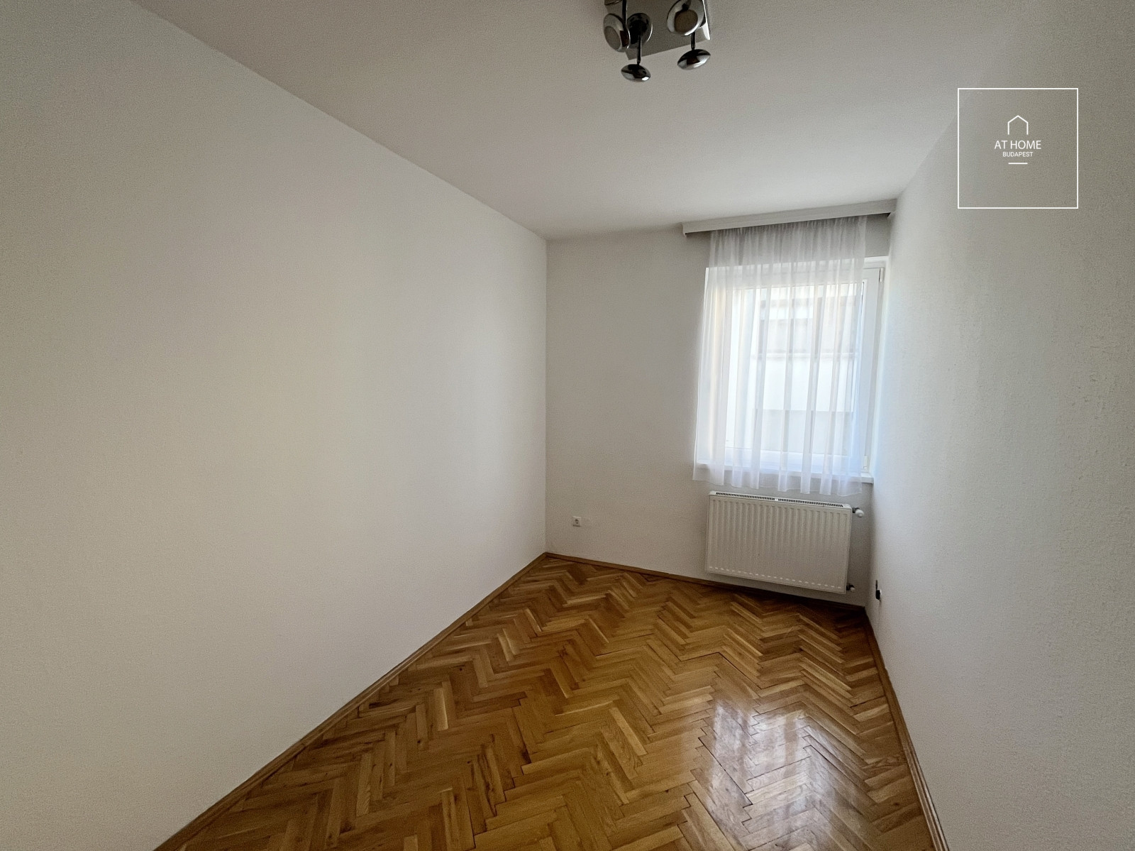 Renovated 3-bedroom apartment with panormic view in Budapest’s 12th district, Farkasvölgy