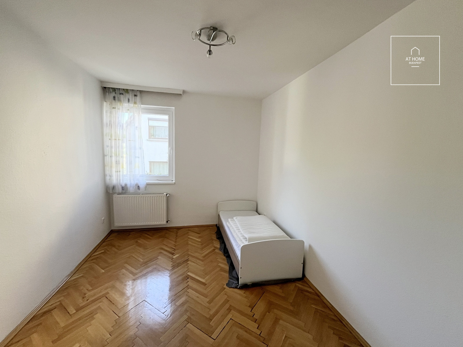 Renovated 3-bedroom apartment with panormic view in Budapest’s 12th district, Farkasvölgy