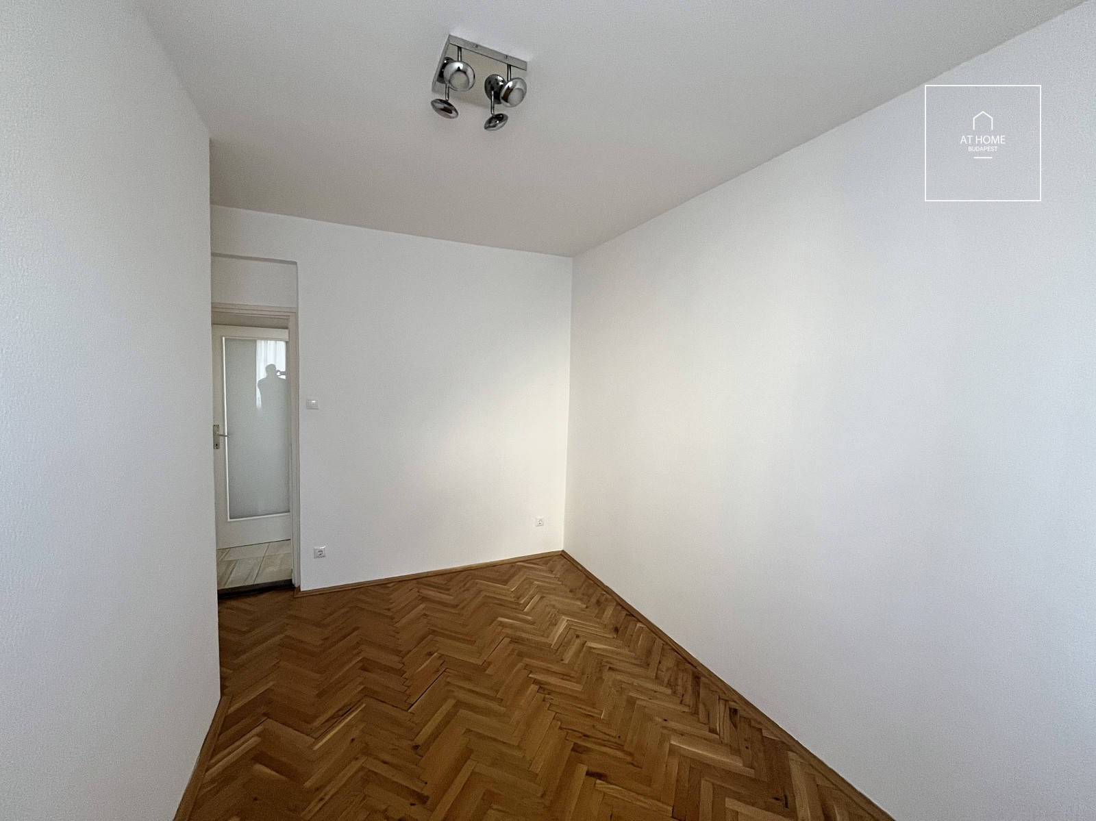 Renovated 3-bedroom apartment with panormic view in Budapest’s 12th district, Farkasvölgy
