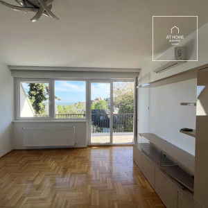 Renovated 3-bedroom apartment with panormic view in Budapest’s 12th district, Farkasvölgy