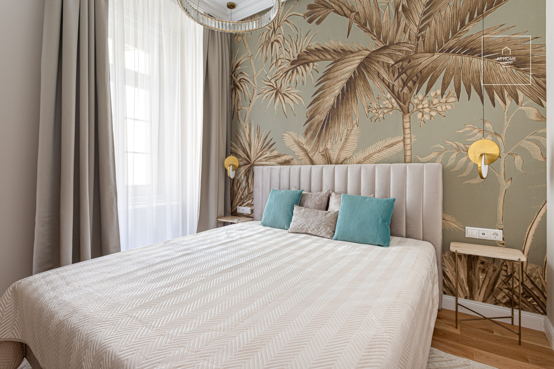 Elegant  1-Bedroom Residence for Rent in the Heart of District V