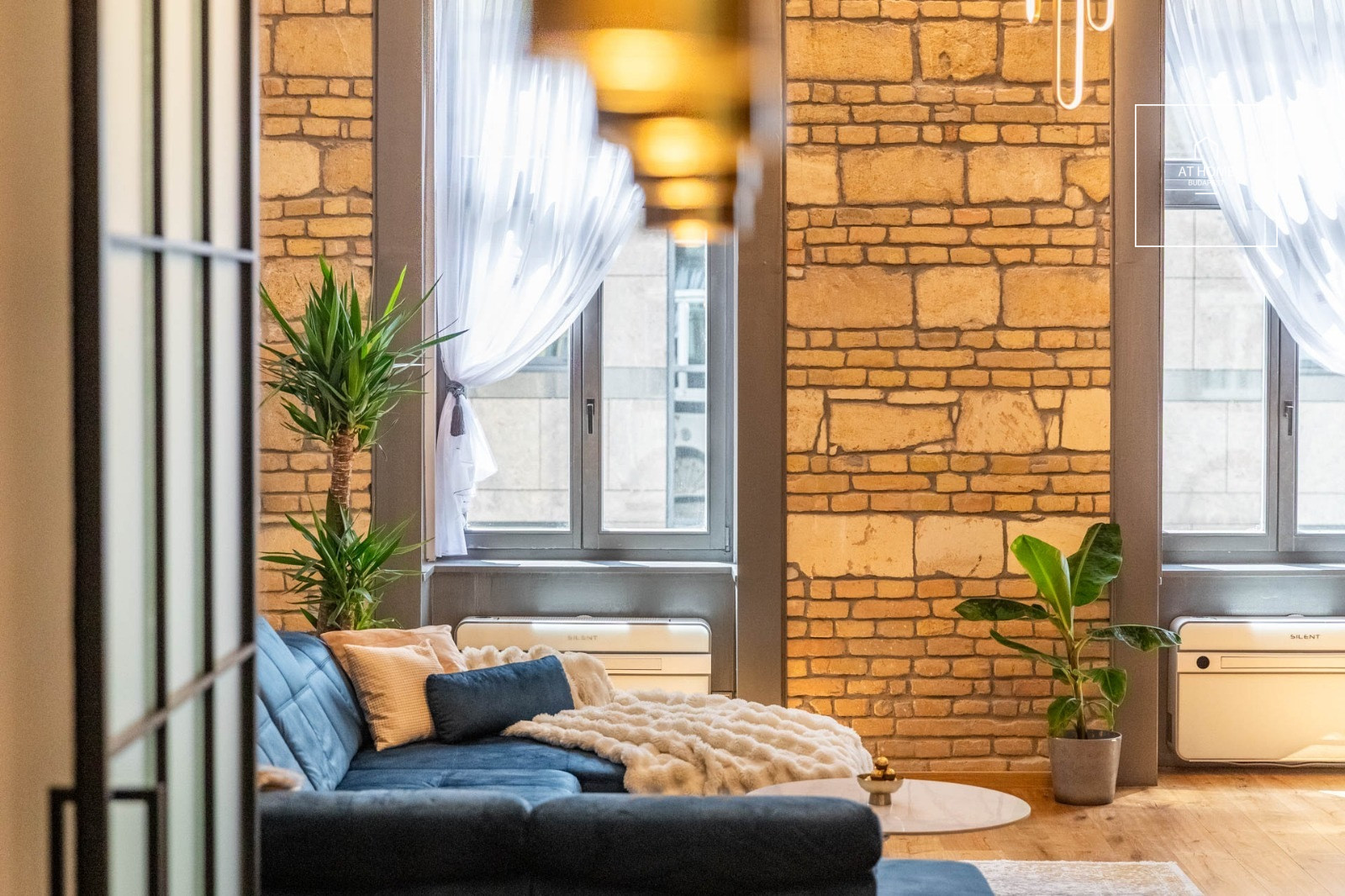 80 sqm luxury apartment in the city center, near Szabadság Square