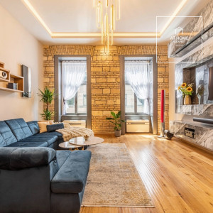 80 sqm luxury apartment in the city center, near Szabadság Square
