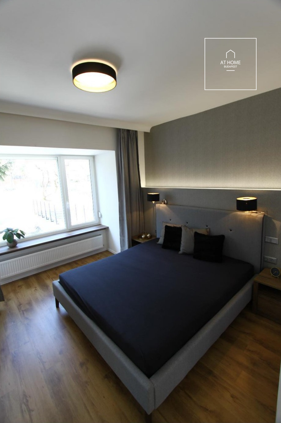 Refurbished apartment with huge terrace  for rent Budapest II. district, Zöldmál