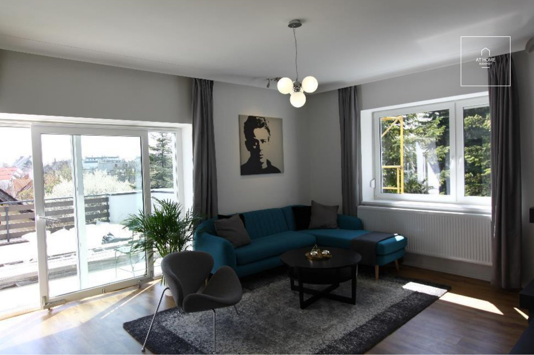 Refurbished apartment with huge terrace  for rent Budapest II. district, Zöldmál