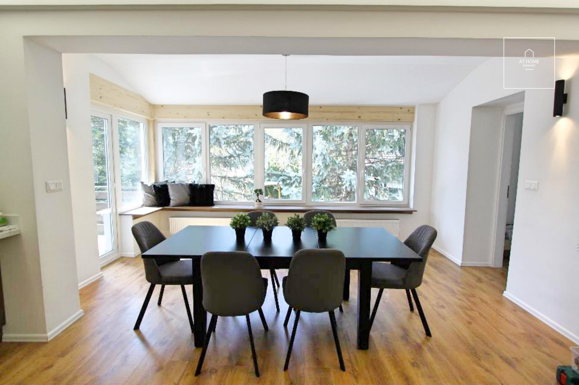 Refurbished apartment with huge terrace  for rent Budapest II. district, Zöldmál