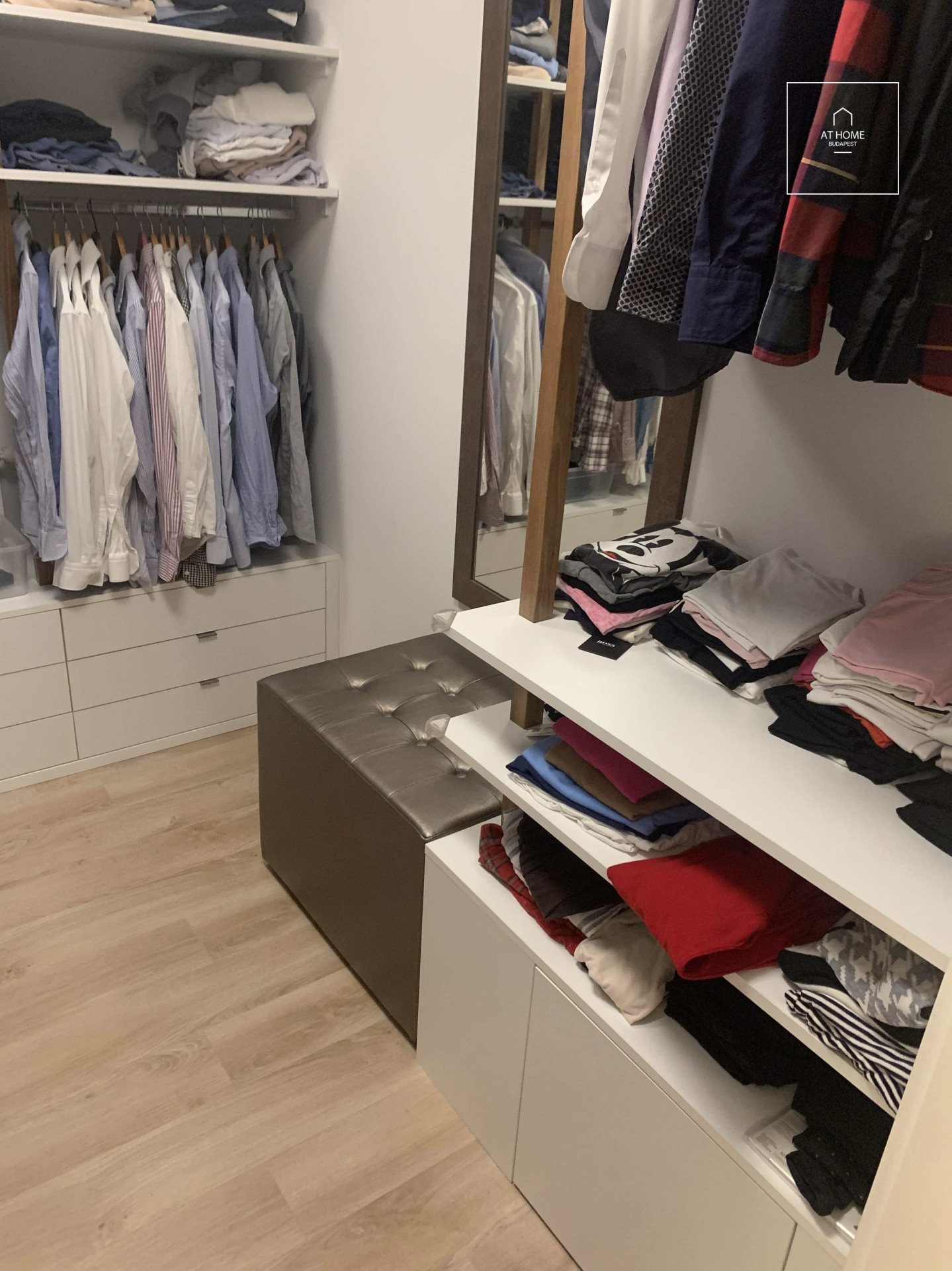 Beautifully renovated 3-bedroom penthouse apartment for rent Budapest II. district, Szemlőhegy