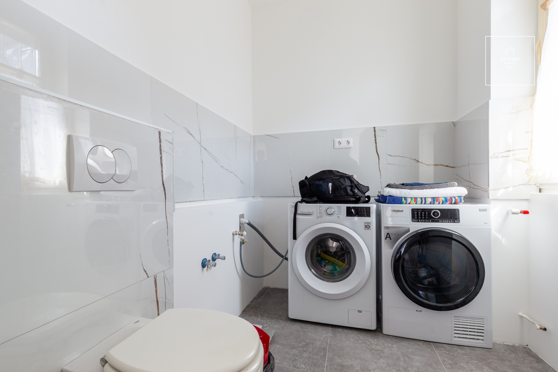 Two-bedroom premium apartment available for rent in the 1st district of Budapest, Krisztinaváros