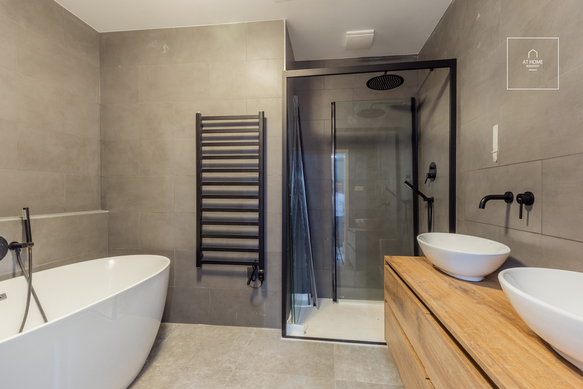 Two-bedroom premium apartment available for rent in the 1st district of Budapest, Krisztinaváros