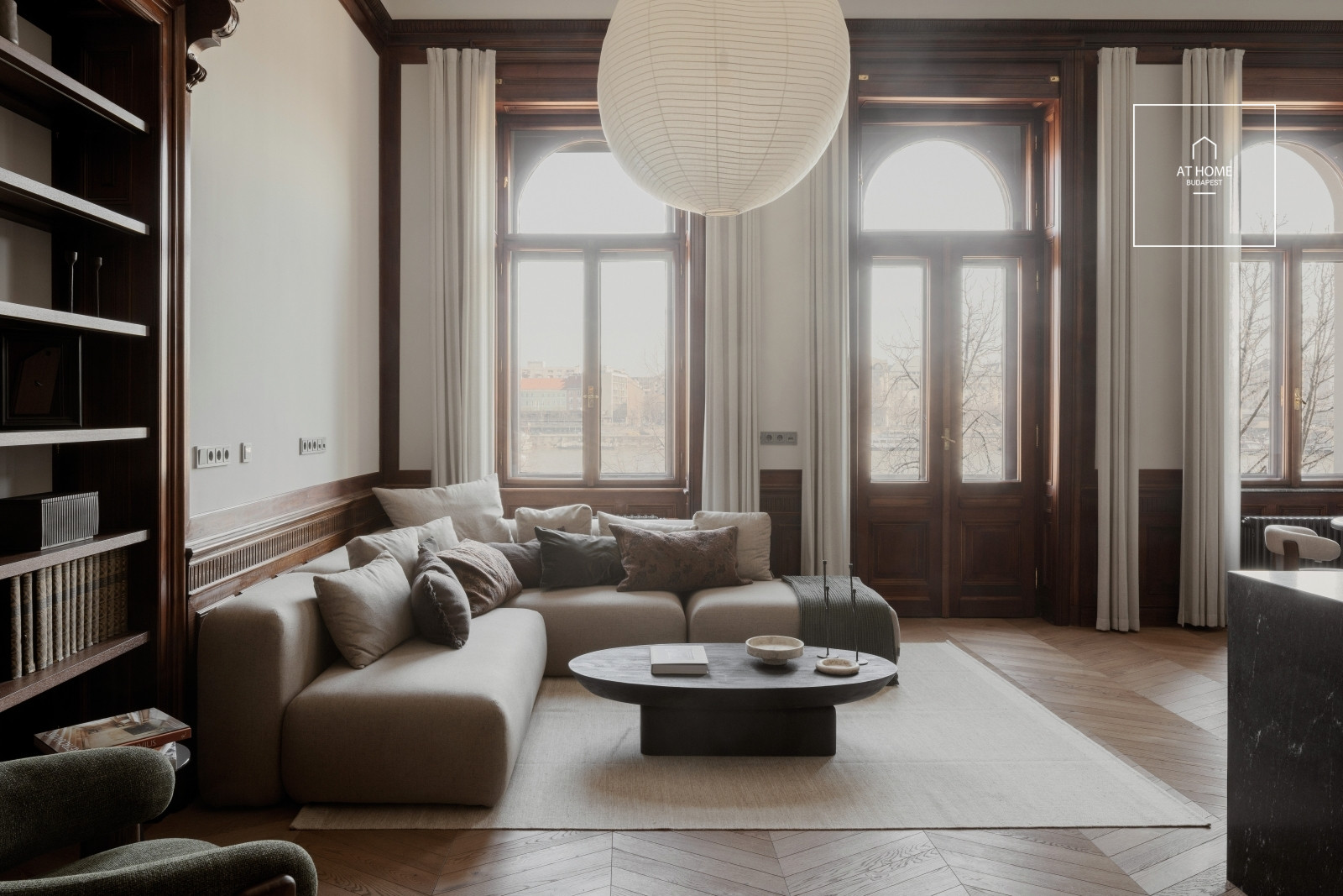 Refurbished 3-bedroom apartment with beautiful panoramic view on the Danube in Tabán, 1st district