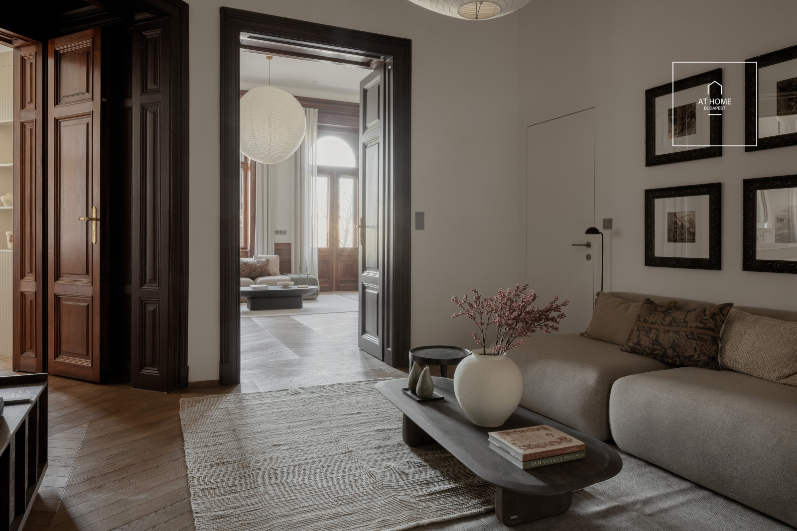 Refurbished 3-bedroom apartment with beautiful panoramic view on the Danube in Tabán, 1st district