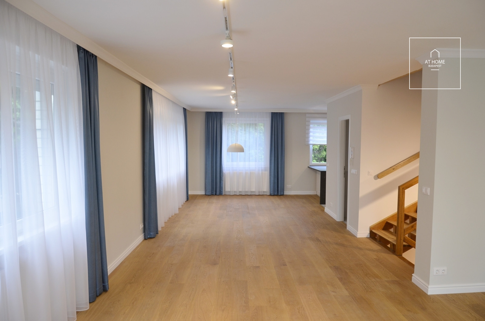 Beautiful semi- detached house for rent in Budapest II. district, Törökvész