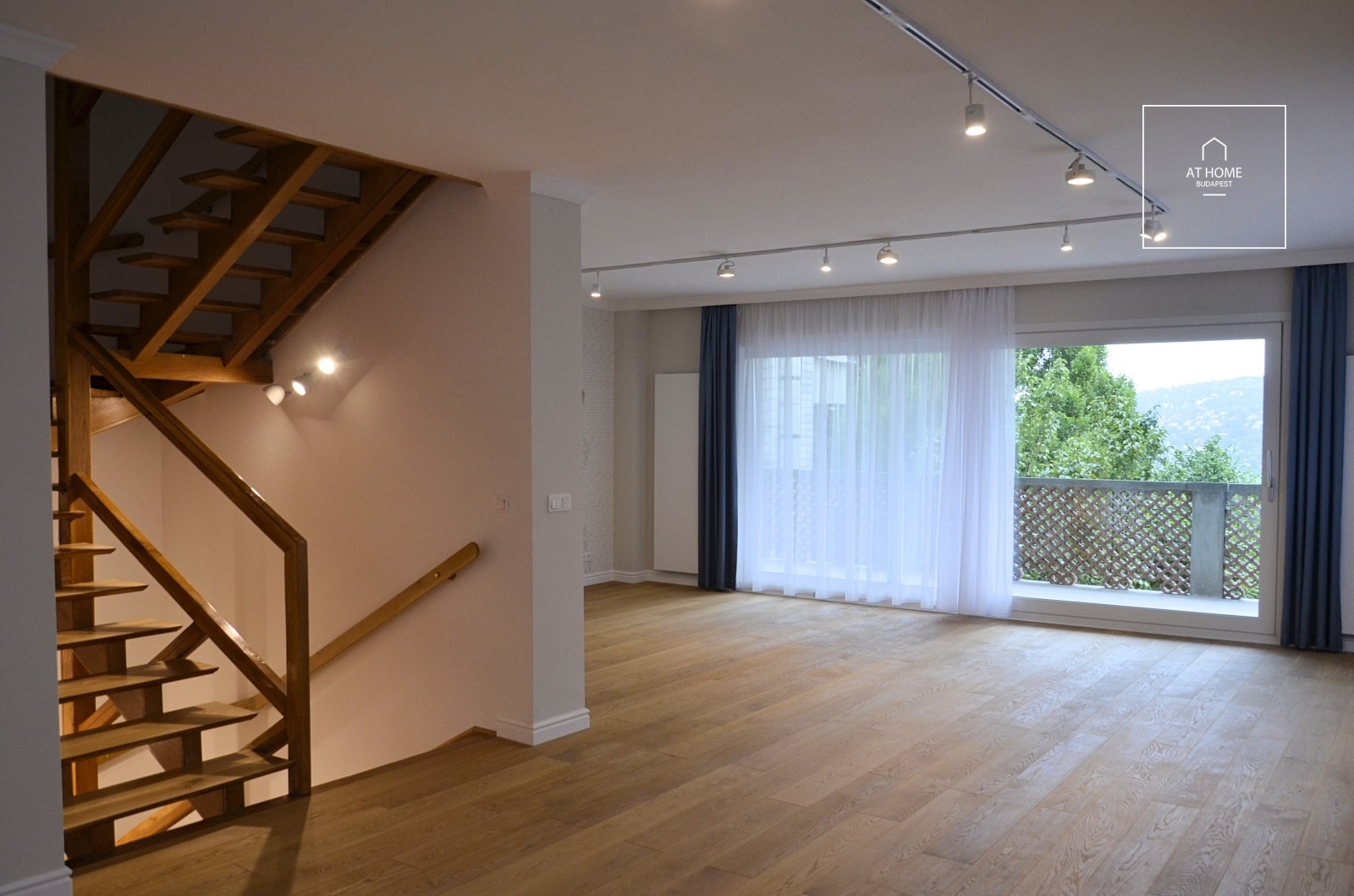 Beautiful semi- detached house for rent in Budapest II. district, Törökvész