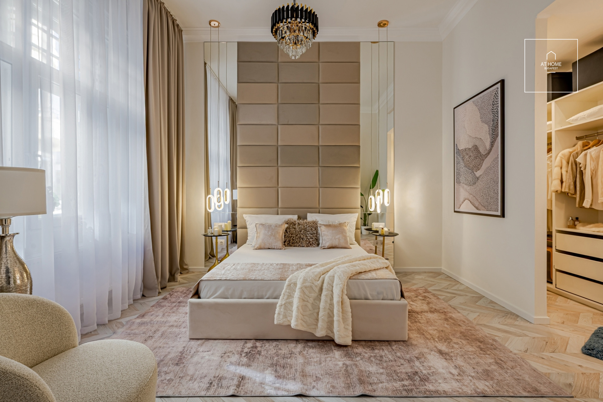 Beautiful, renovated 63 sqm apartment for sale in Újlipótváros, Budapest’s 13th district.